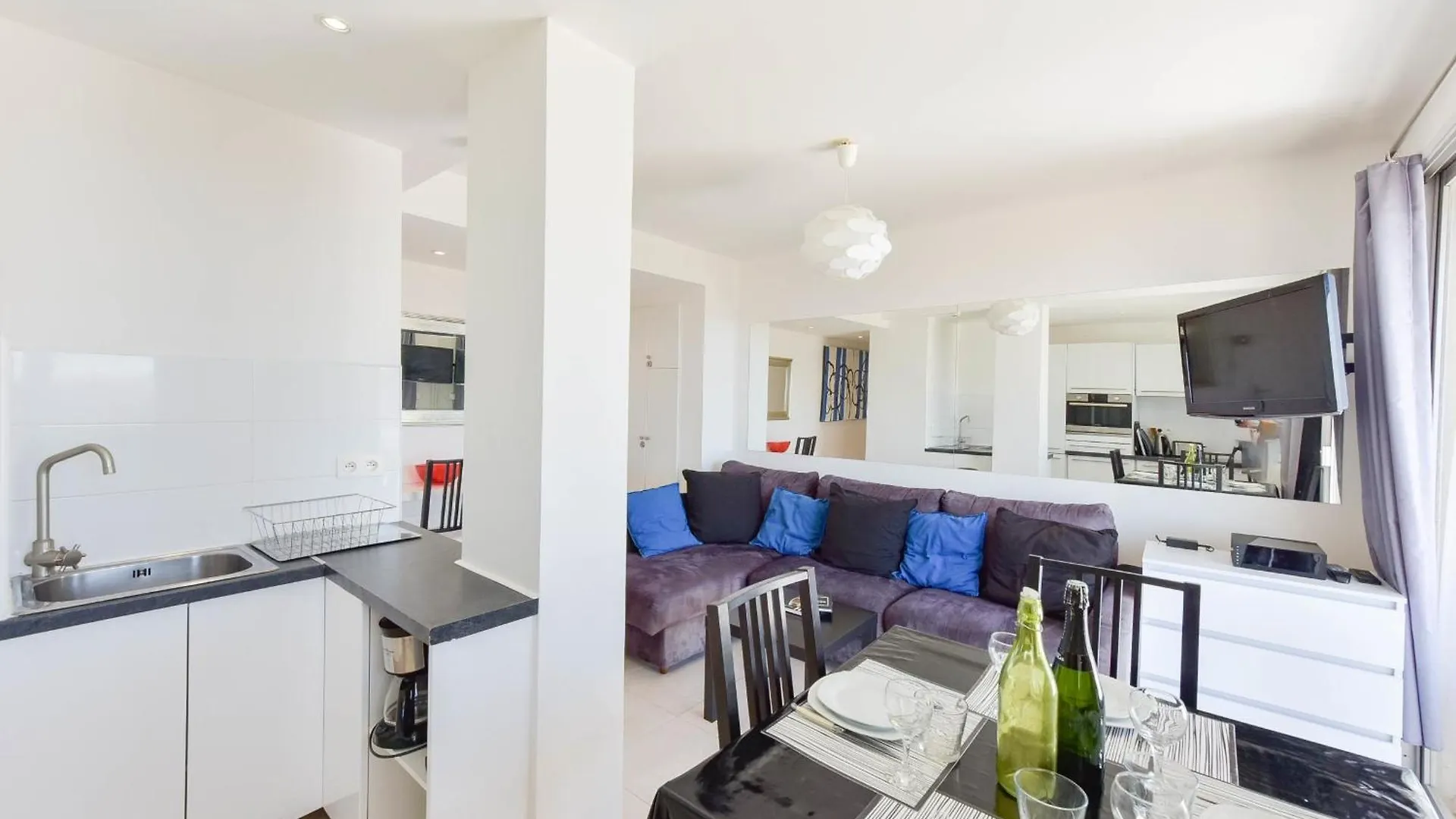 Cozy Top-Floor 2-Br Apartment Terrace And Sea View Cannes