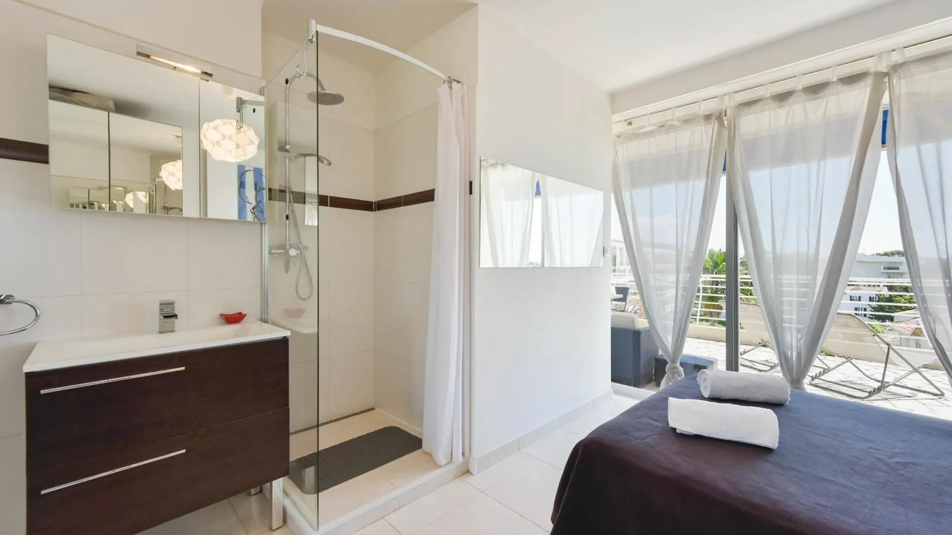 Cozy Top-Floor 2-Br Apartment Terrace And Sea View Cannes