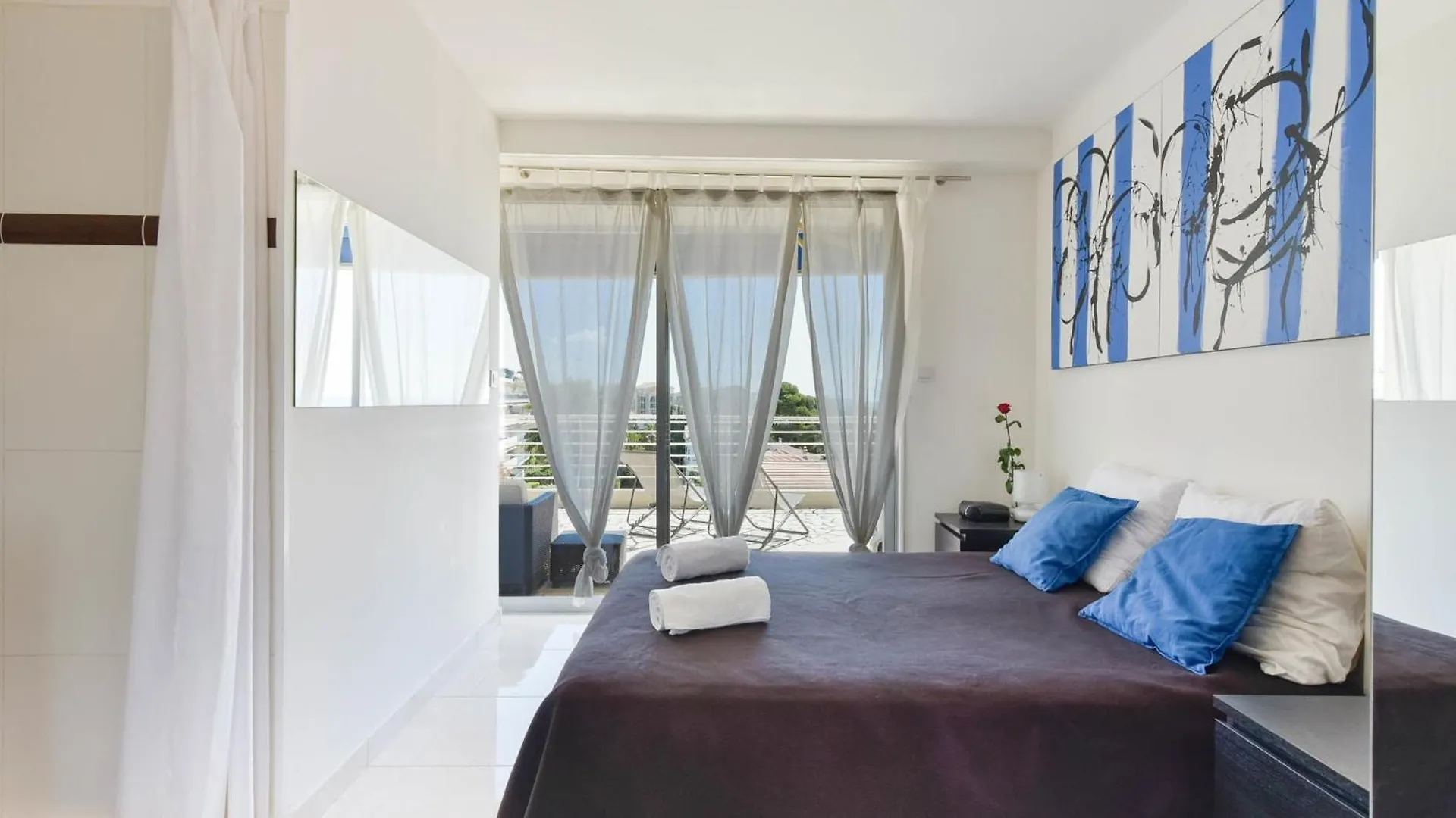 Cozy Top-Floor 2-Br Apartment Terrace And Sea View Cannes