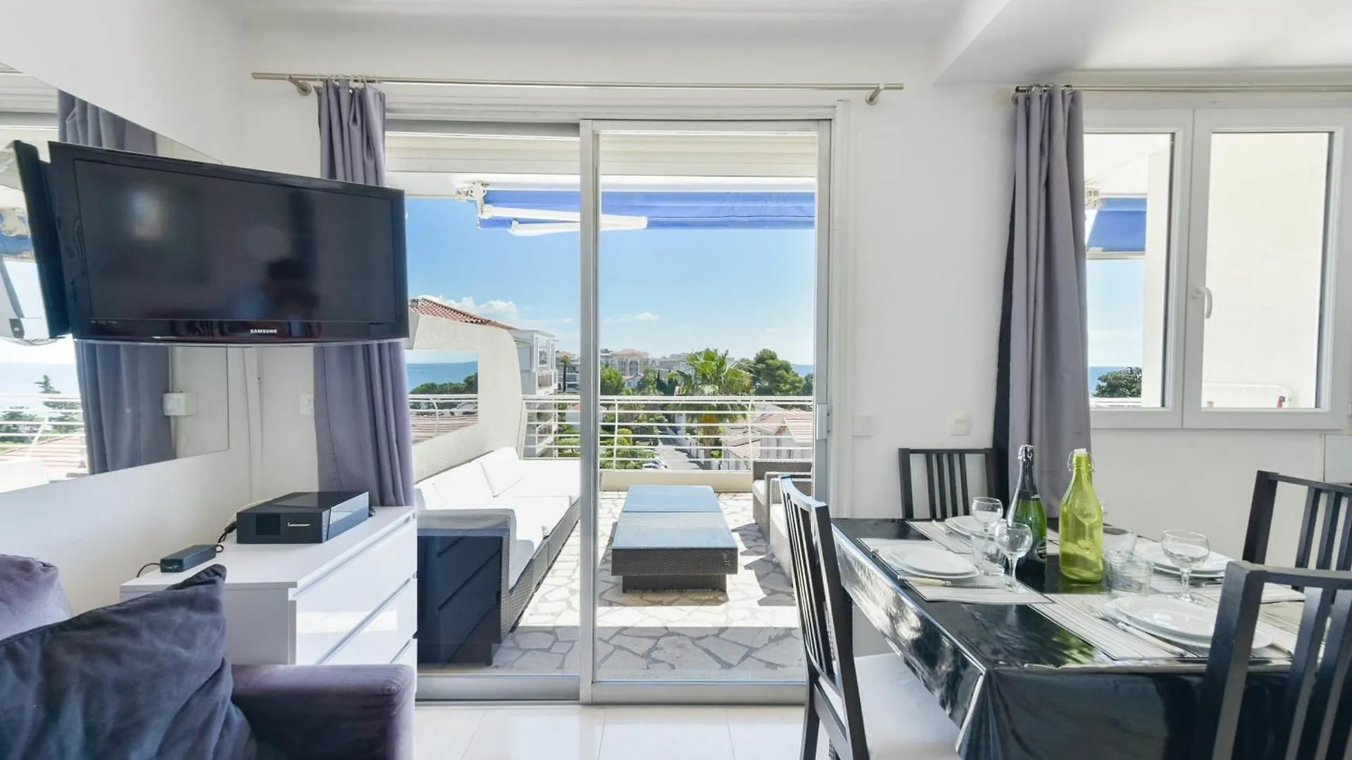 Cozy Top-Floor 2-Br Apartment Terrace And Sea View Cannes